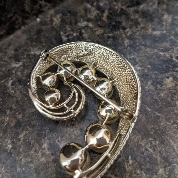 Star vintage Brooch.Great Condition - Picture 3 of 3